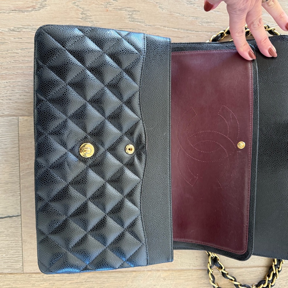 Chanel black Jumbo Classic Caviar Double Flap Quilted Leather Chain Bag - Picture 3 of 14